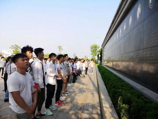 mmexport1554972997535