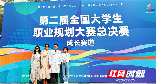 图片32.jpg 图片32.jpg